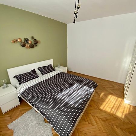 Deluxe Apartment #Casamihai Free Parking Brasov Luaran gambar
